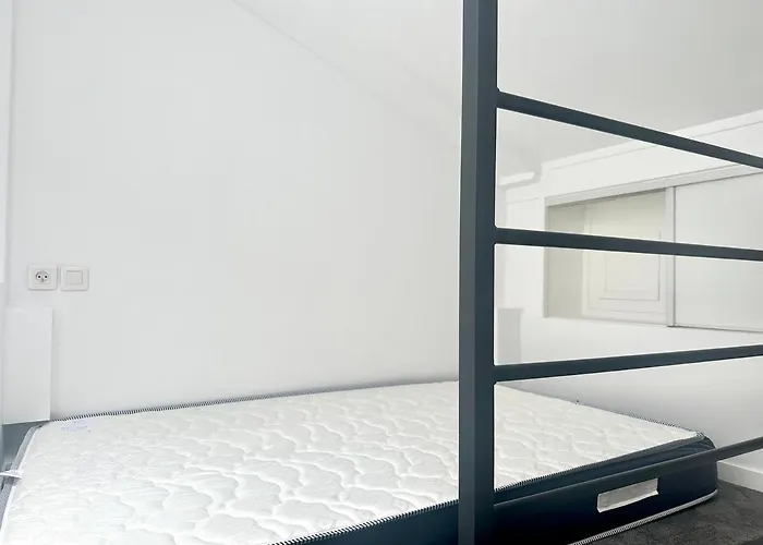Stylish Loft In In Clery 4 * Париж