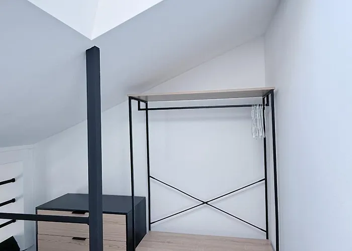Stylish Loft In In Clery 4 Париж