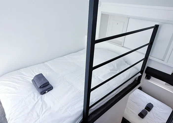 Appartamento Stylish Loft In In Clery 4